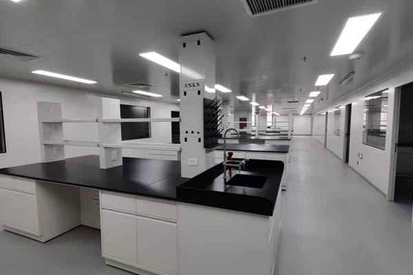 實(shí)驗(yàn)室設(shè)計(jì)過程中有哪些關(guān)鍵步驟和要求？