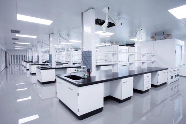 生物安全實(shí)驗(yàn)室設(shè)計(jì)與建設(shè)應(yīng)考慮哪些因素